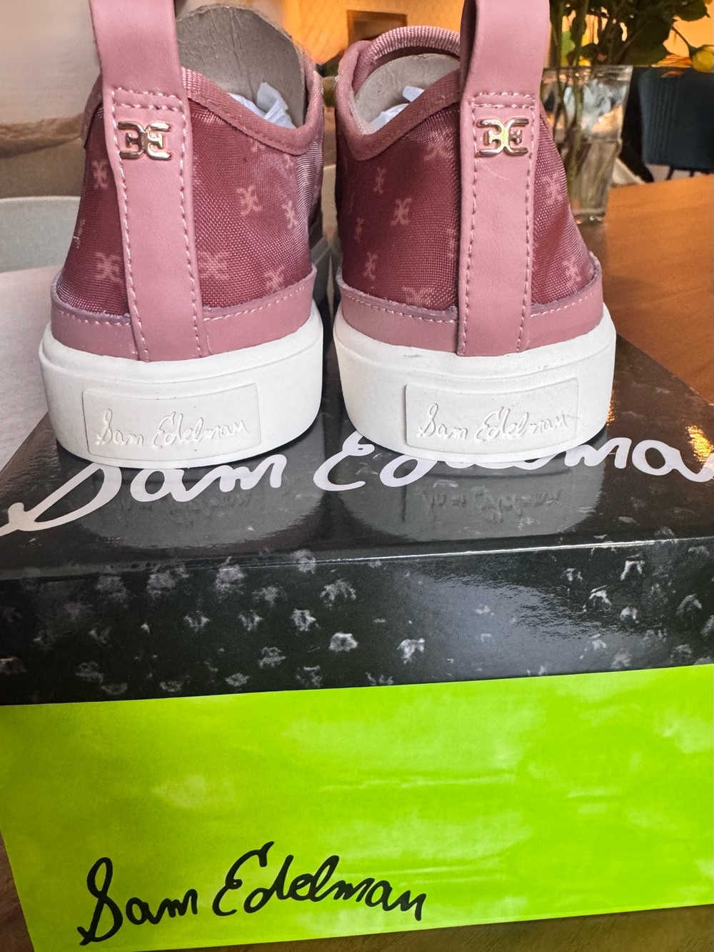 BRAND NEW! Sam Edelman Dusty Pink Logo-Print Platform Sneakers